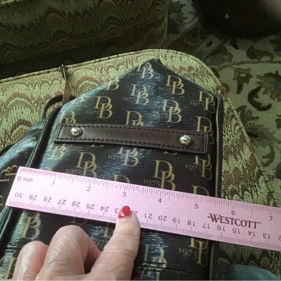 Dooney & Bourke Sutton bag - Picture 6 of 9